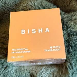 Bisha The Essential Setting Powder - Tokyo Translucent NEW SEALED